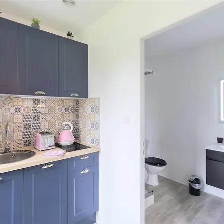 Apartment Le Glamour *studio *parking Prive* *wifi*calme*